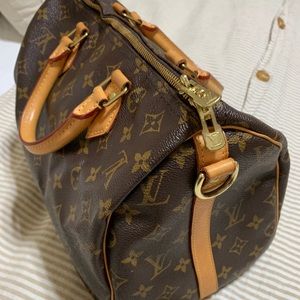 Louis Vuitton Speedy 30